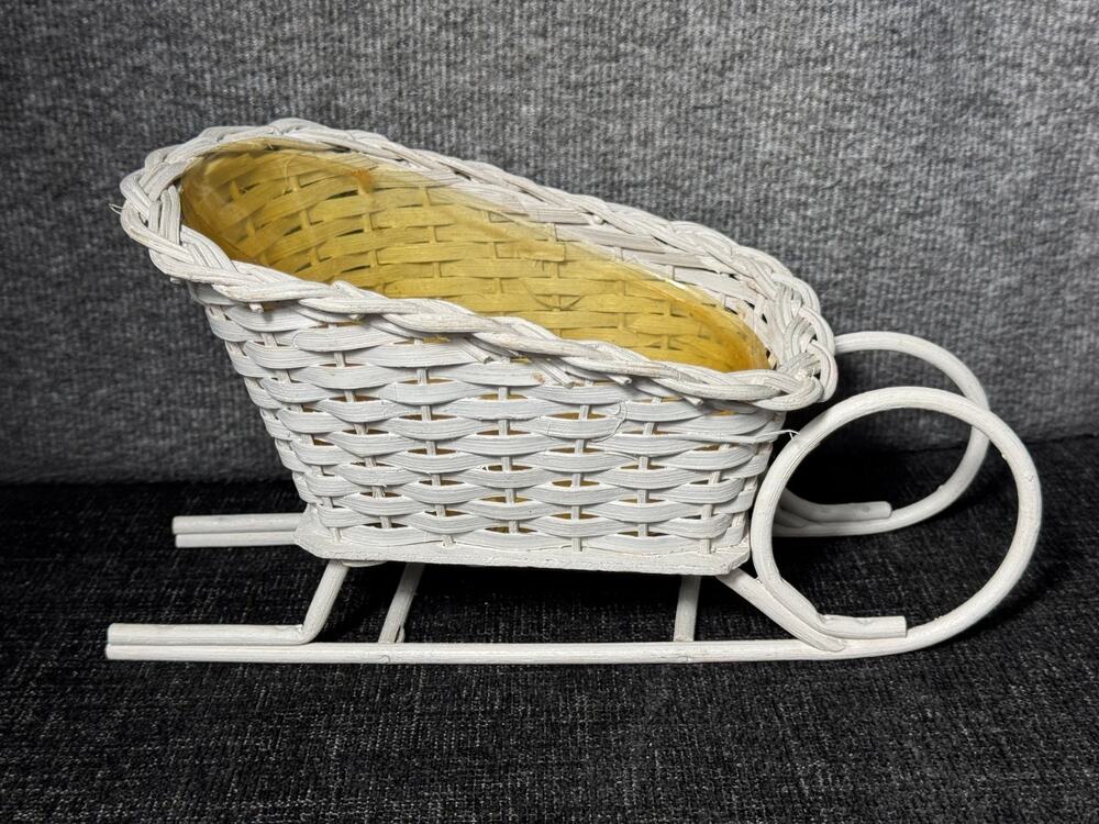 Vintage 10" White Wicker Sleigh Christmas Decor Plastic Basket Liner